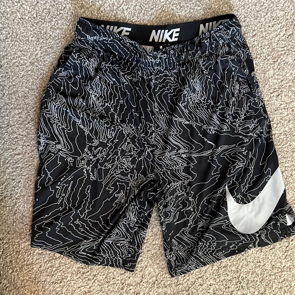 Nike Mens Athletic Shorts (Large)